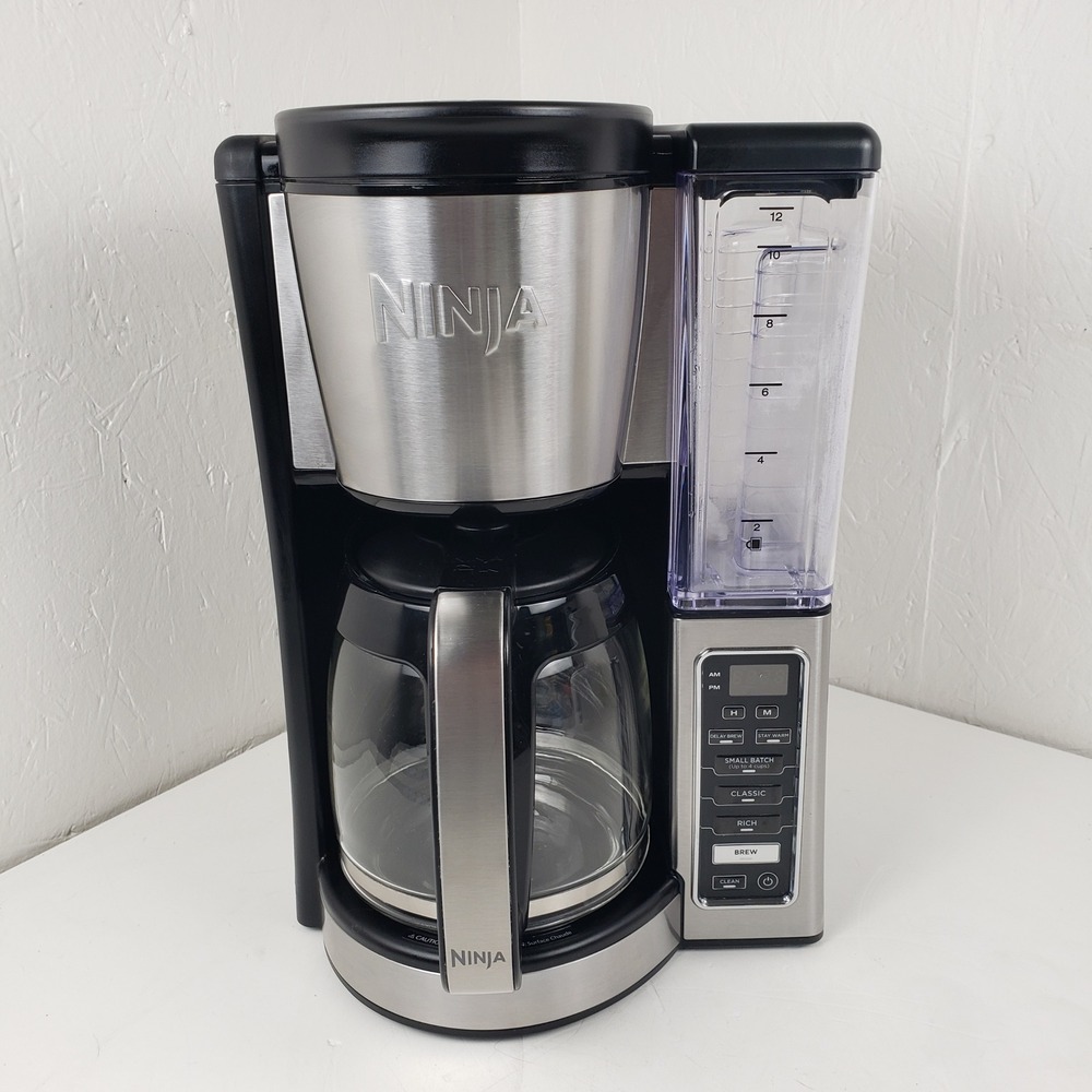 Ninja CE250 12-Cup Programmable Coffee Brewer Black Stainless Steel Nice Clean